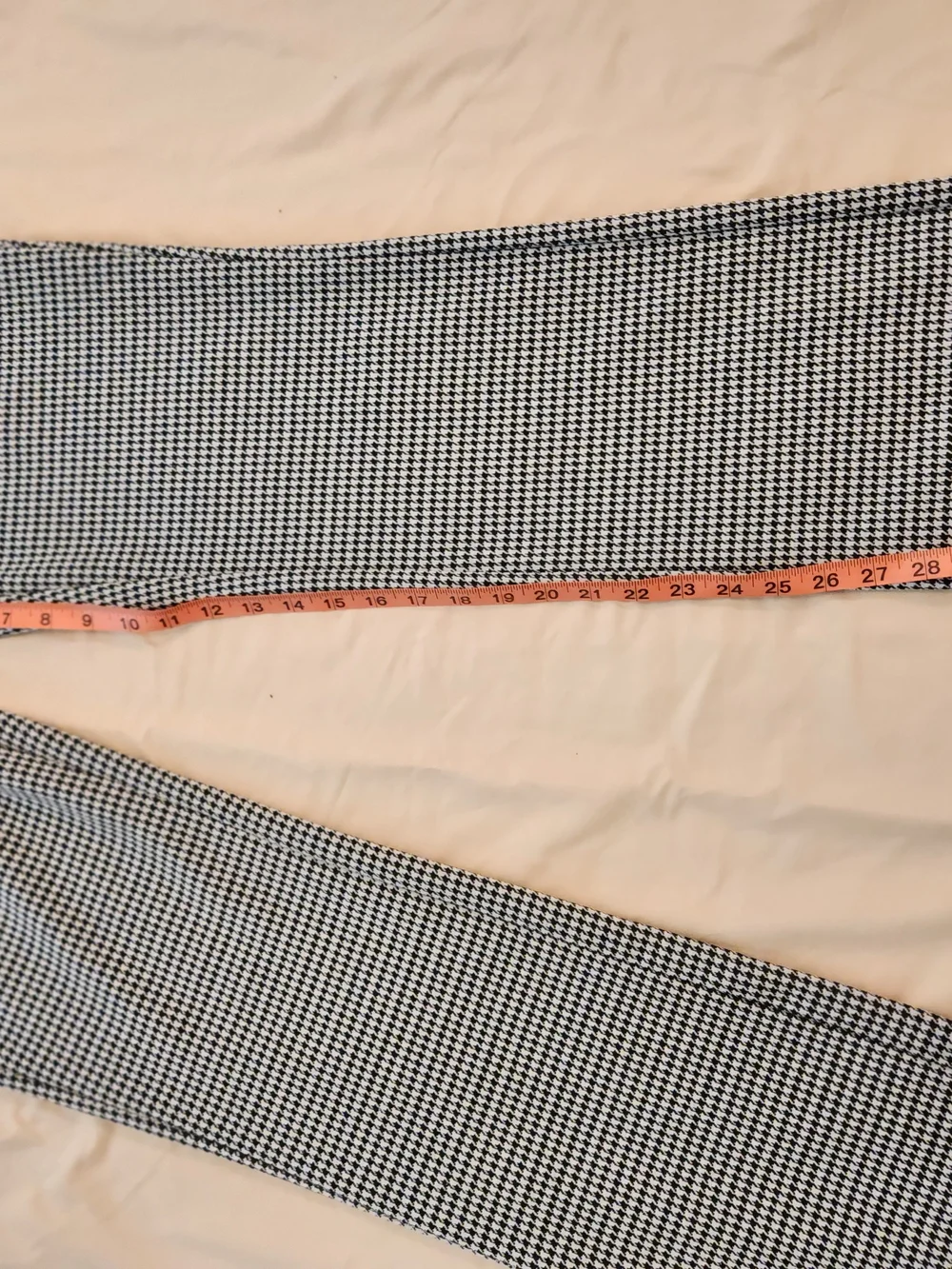 New York & Company Black and White Houndstooth Knit Pants
